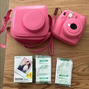 Fujifilm Instax Mini Pink Camera Set